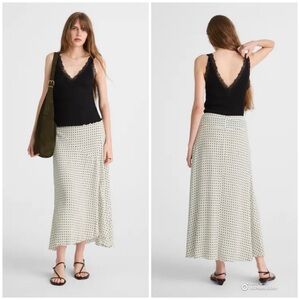 Madewell Side Slit Midi Skirt in Ivory & Black Polka Dot Size 00 NWT